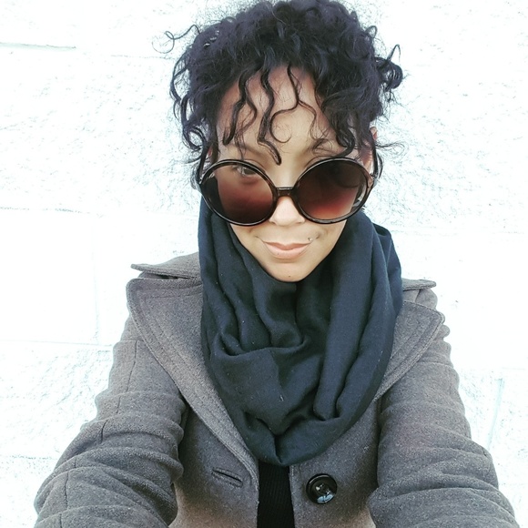 Meet your Posher, Tanya - Picture 2 of 6